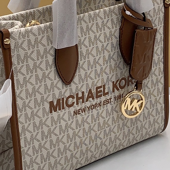 🔥Offer of the day! Michael Kors Mirella Small Crossbody Tote Bag VANILLA SIGNT - Picture 14 of 15